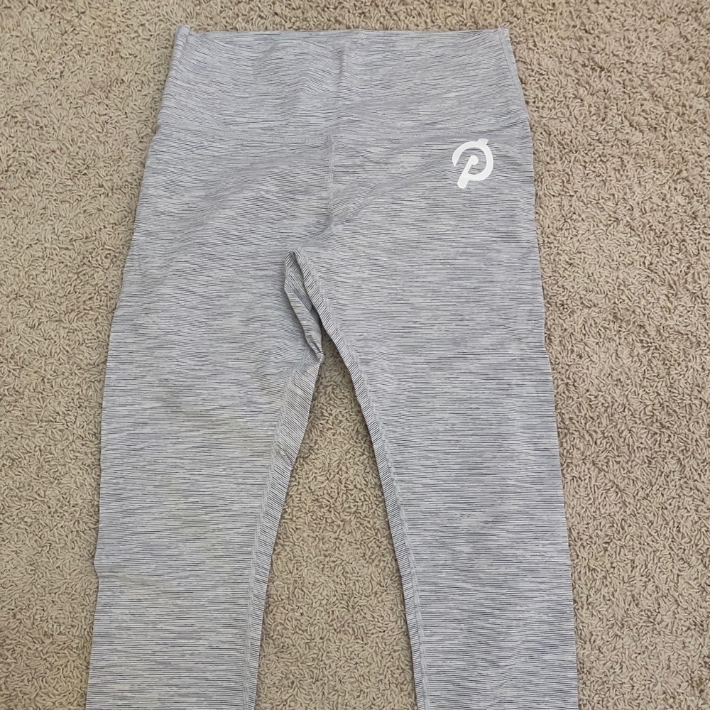 EUC Lululemon Peloton leggings size 12